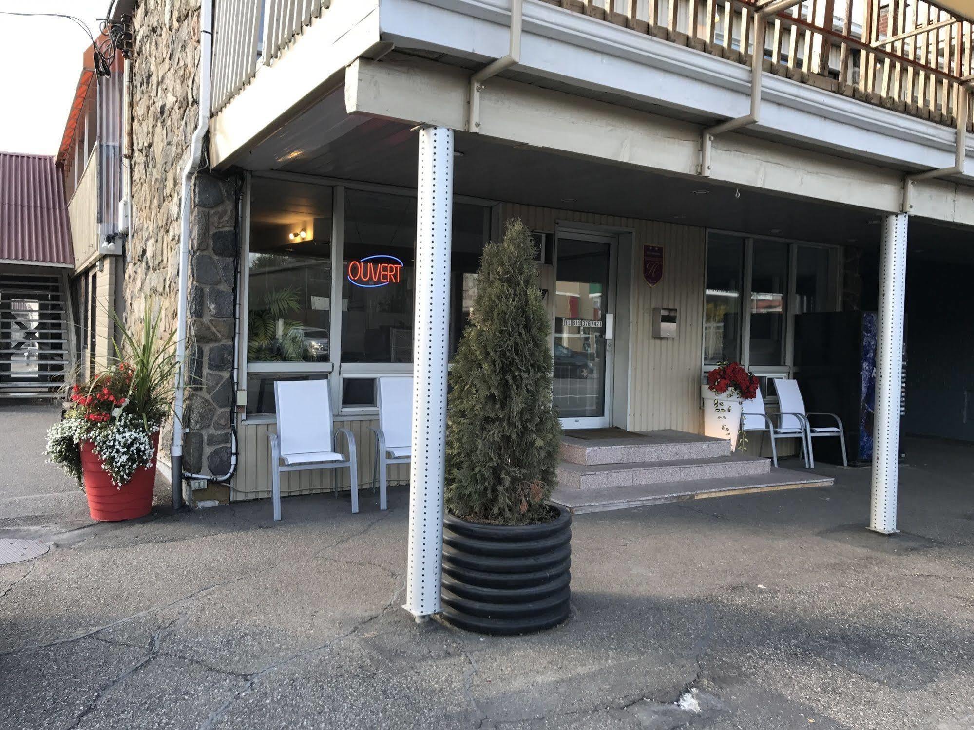 Motel Bellefeuille Trois-Rivières Exterior foto